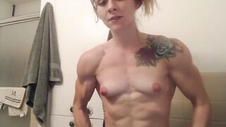 Muscular Women: brittni kent