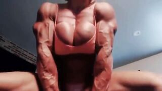 Muscular Women: Aleesha Young
