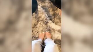 Feet: Kylie Jenner