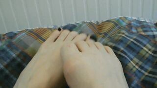 Feet: Lastly, ebony polish! And some scars likewise.