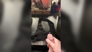 Wife's panties! - Cum Fetish