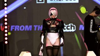 Self-destruct 2B Booty on stage by Adia Cosplay - Cosplay Butts