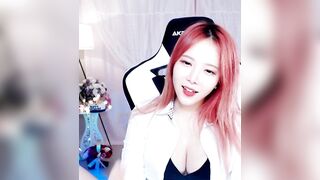 Nice Tits on Leeseulli in Job Interview Outfit - Hot Kpop