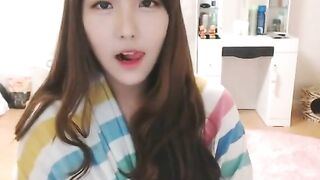 Cute and Sexy Tease - Anyone know her name? - Hot Kpop