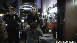 Interracial: It's the sound of da poliiice