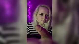 Deepthroat Tears: Alt girlfriend sucks large white cock and deepthroats