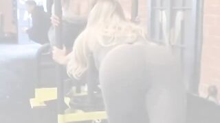 Demi Rose Mawby: @Demiroswmawby and @kinsey working hard