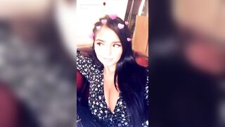 Demi Rose Mawby: Demi cleavage & close-up