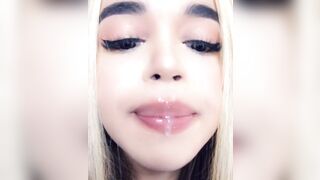 Cock Engulfing Lips: Giselle Lynette