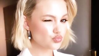 olivia Holt's dsl's are out of this world